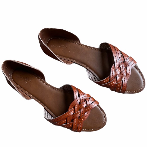 Universal Thread Shoes - Universal Thread Cognac Open Toe Woven Sandals